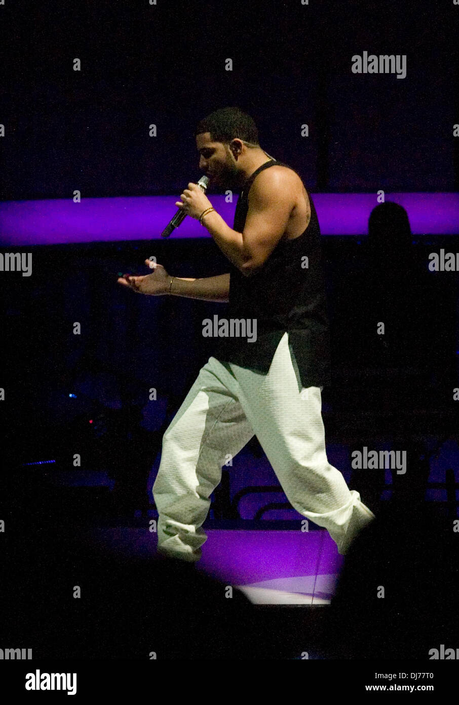 Rapper drake hi-res stock photography and images - Page 3 - Alamy