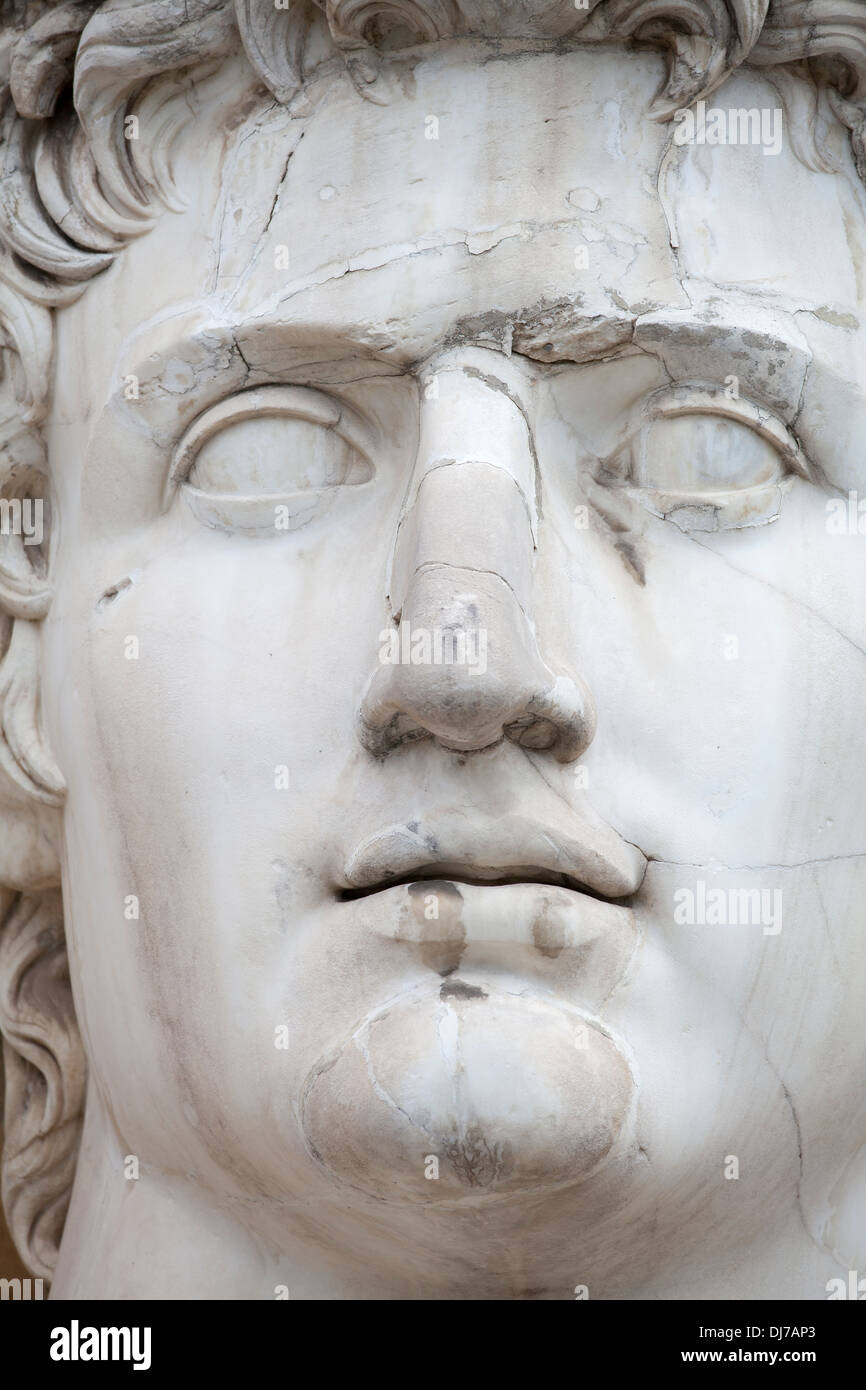 Giant roman head hires stock photography and images Alamy