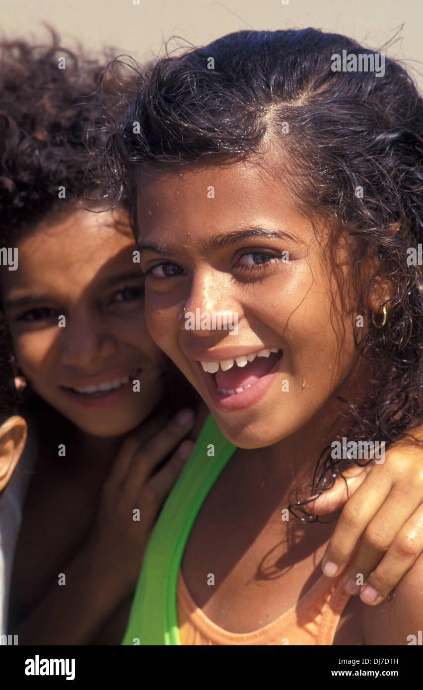 Brazil group black girls hi-res stock photography and images - Alamy