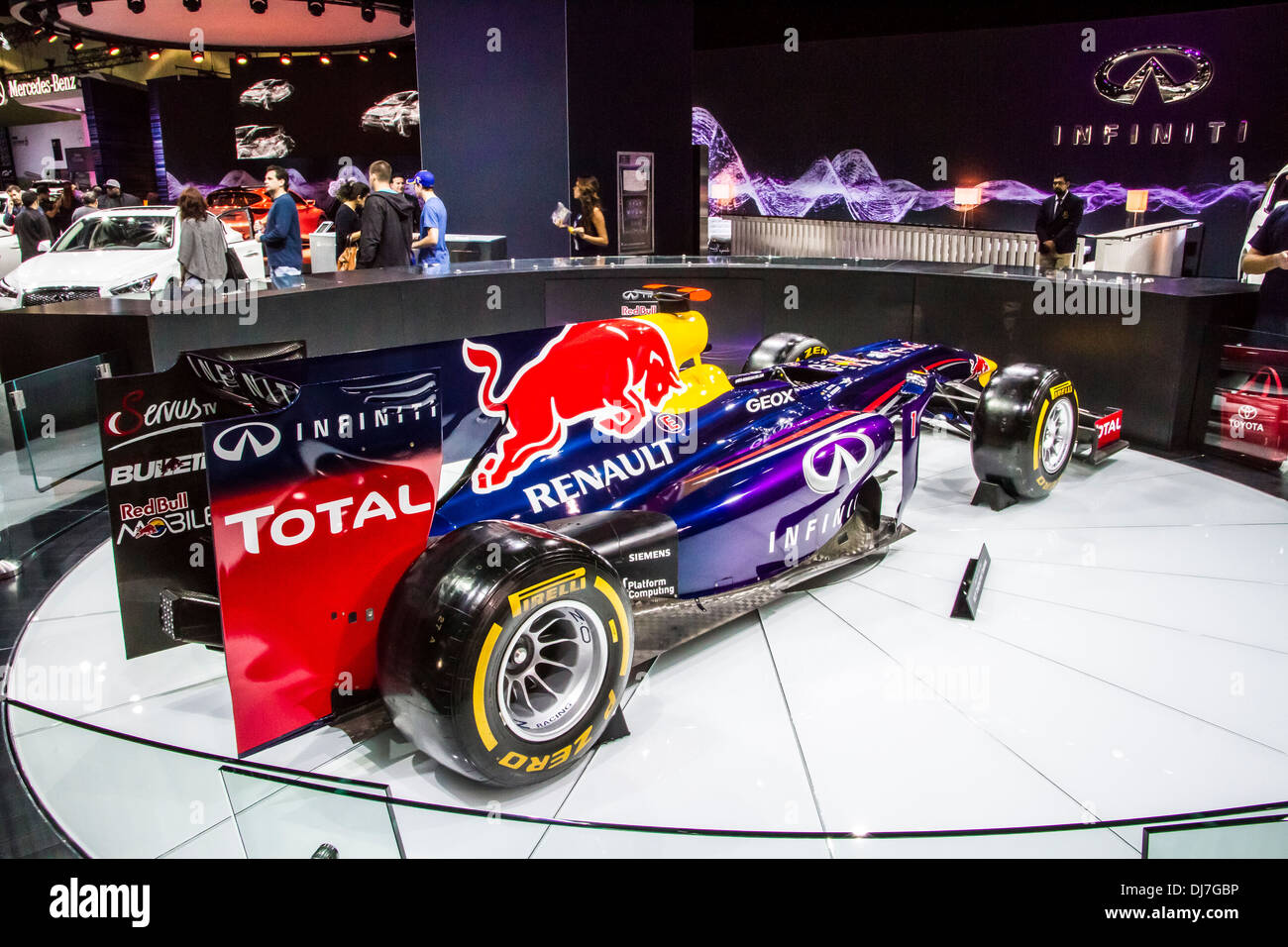 Red bull mini car hi-res stock photography and images - Alamy