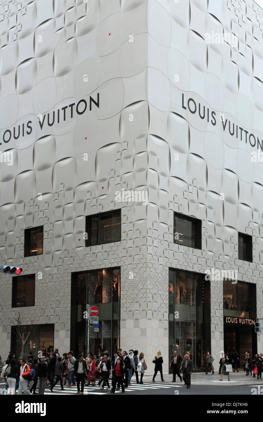 Japan, Tokyo, Ginza, Louis Vuitton Store Stock Photo - Alamy