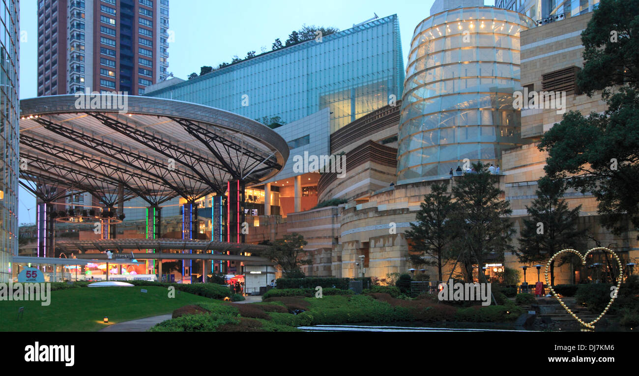 Japan, Tokyo, Roppongi Hills Complex Stock Photo Alamy