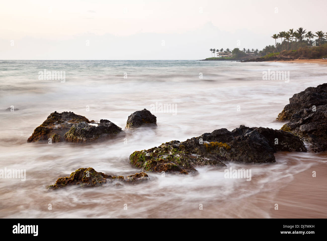Hawaii beach sunset hi-res stock photography and images - Alamy