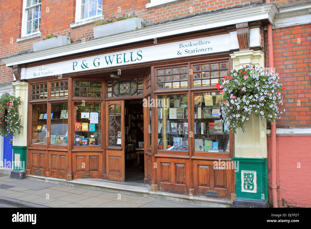 P & W Wells book shop Winchester, Hampshire, England, UK Stock Photo ...