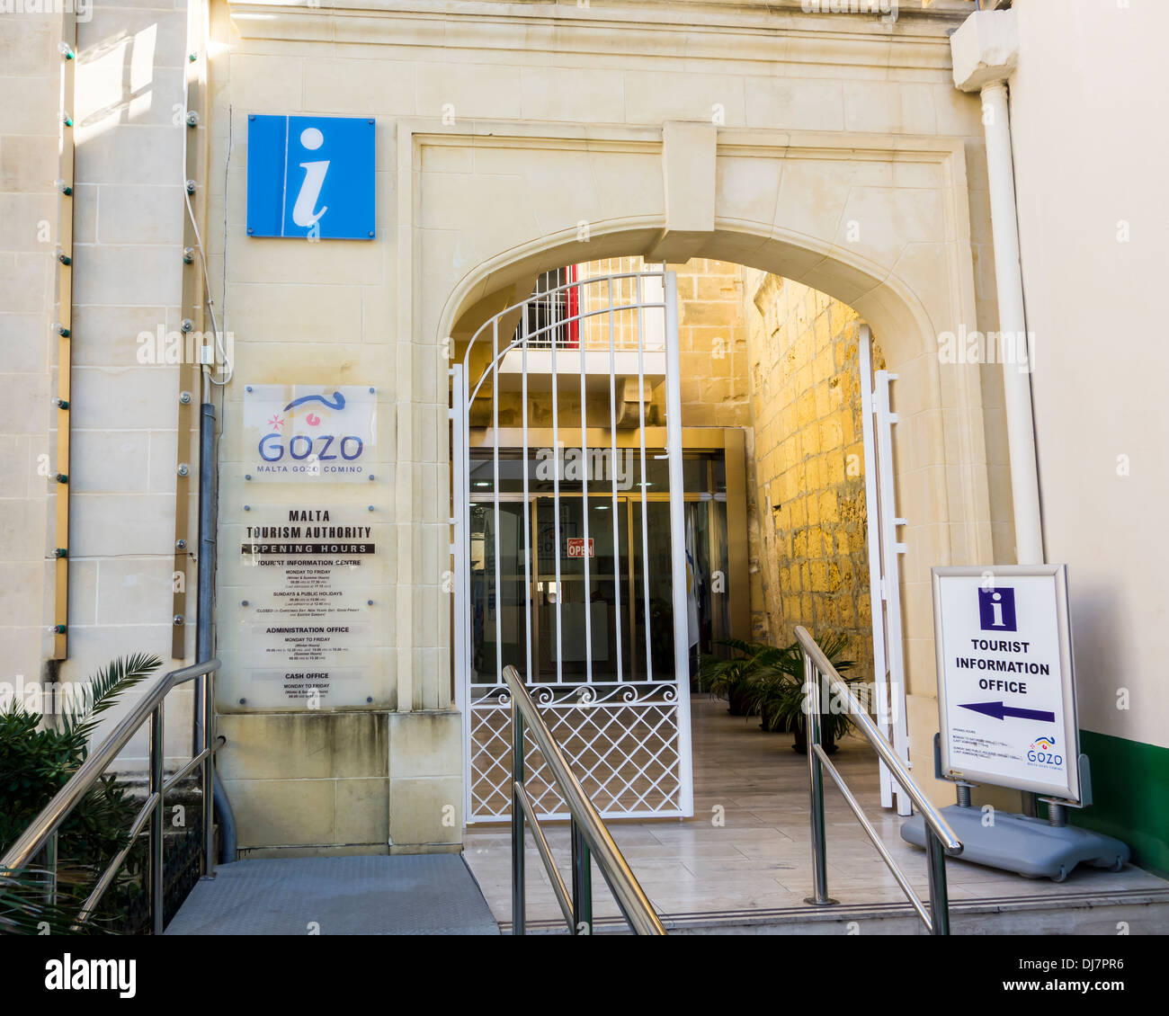 Calypso building hires stock photography and images Alamy