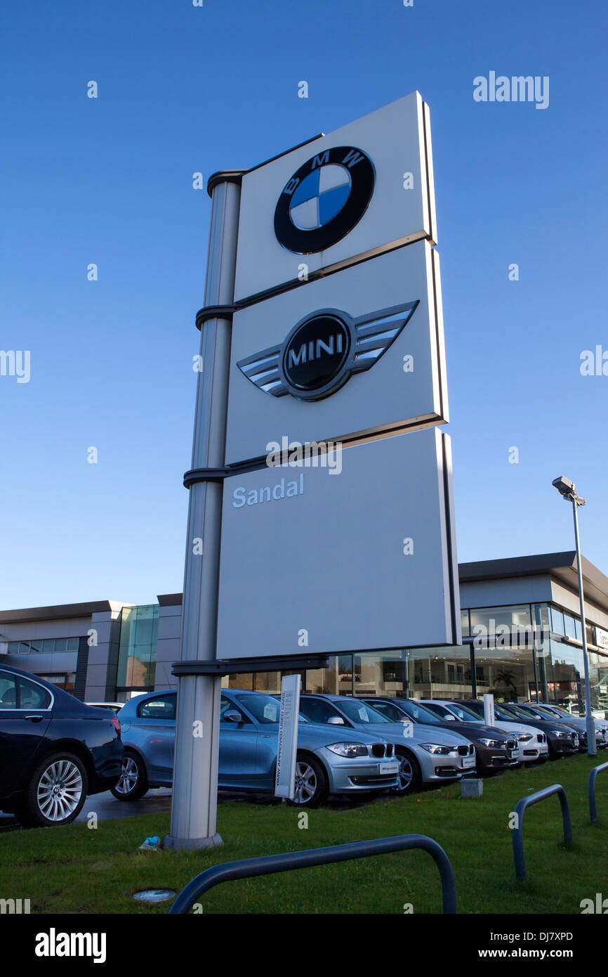 BMW Mini Sandal car showroom in Wakefield Stock Photo - Alamy