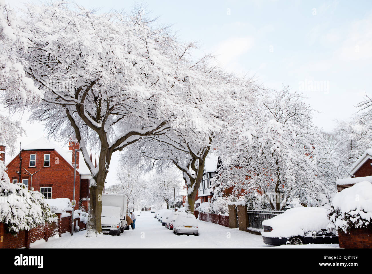 A residential road/street in Lincoln, Lincolnshire, covered in snow after a heavy snowfall Stock Photo