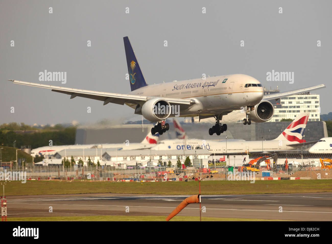 SAUDI ARABIAN AIRLINES BOEING777す Saudia Boeing 777-268(ER) - SkyTeam Virtual