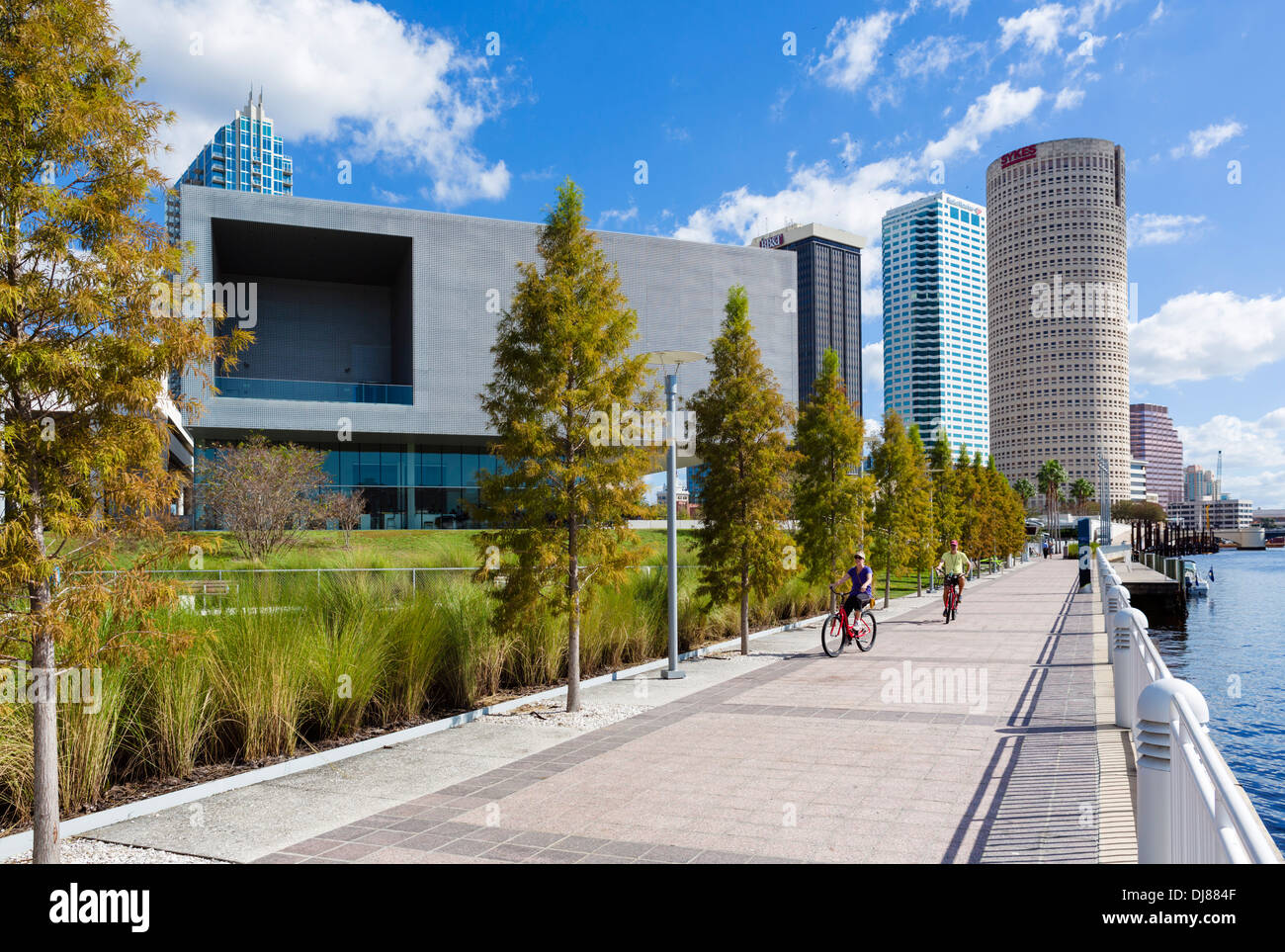 The Tampa Museum of Art from the Riverwalk along the Hillsborough River, Tampa, Florida, USA Stock Photo