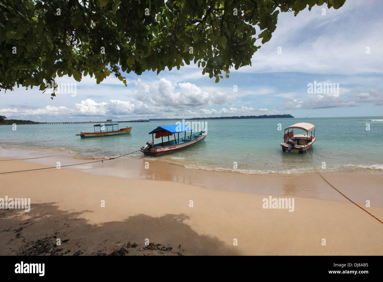 Boats on Neil island beach, Andaman islands, India Stock Photo