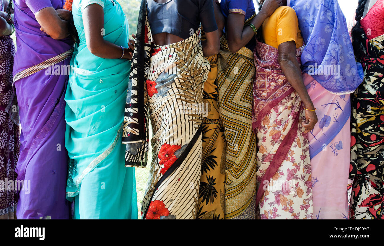 Indian women wearing colourful hi-res stock photography and images - Alamy