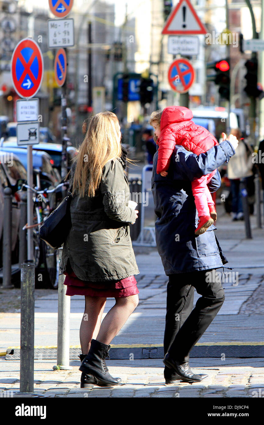 Matthias Schweighoefer is visited by his daughter Greta on the set of ...