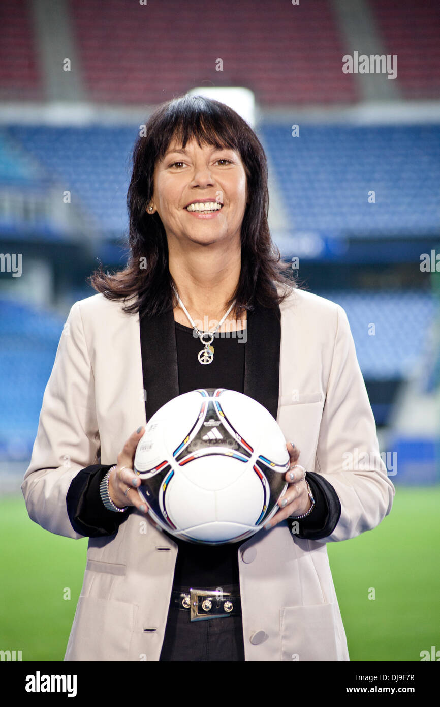 Sabine Toepperwien at the photocall for the ARD program presentation ...