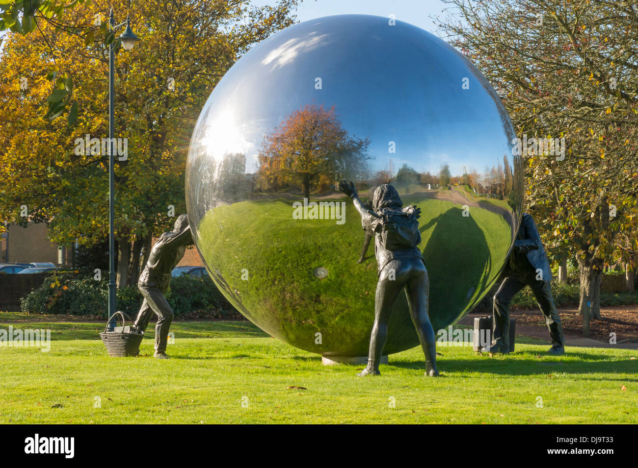 Sculpture at Kings Hill Kent  A 'Different Ball Game' by Kevin Atherton Stock Photo