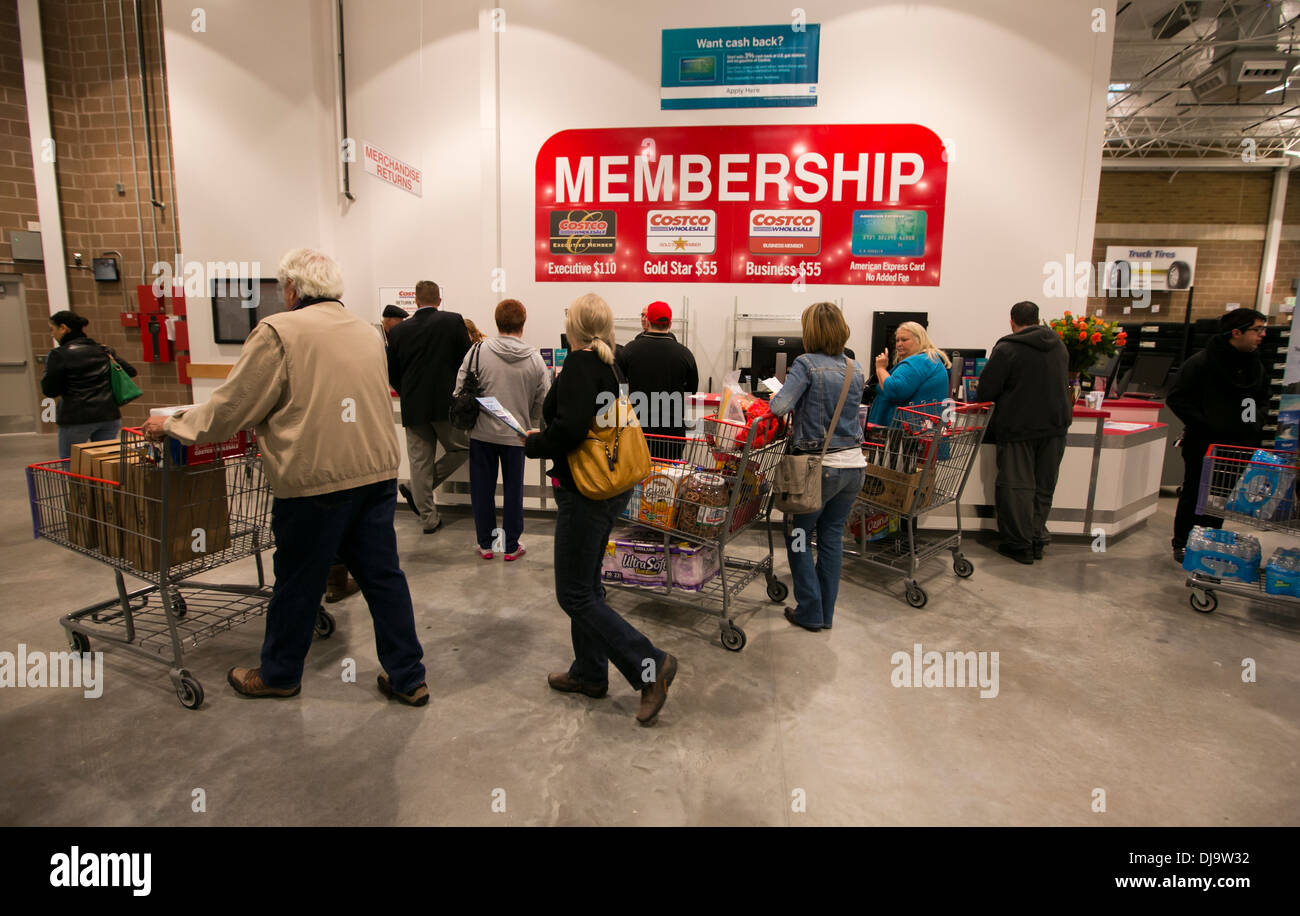 Customers at  newly opened COSTCO warehouse retail store in Cedar Park, Texas.Customers lined up at the customer service Stock Photo
