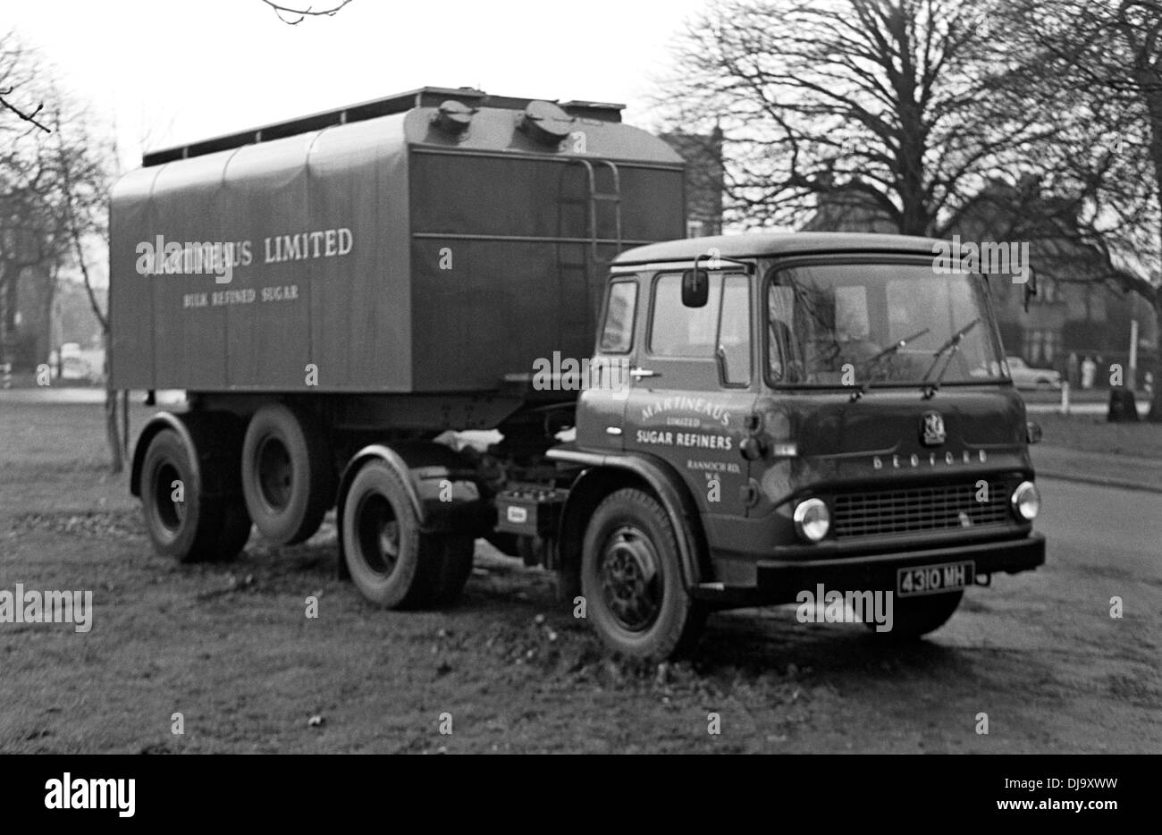 Vintage Classic Bedford Truck Stock Photos & Vintage Classic Bedford