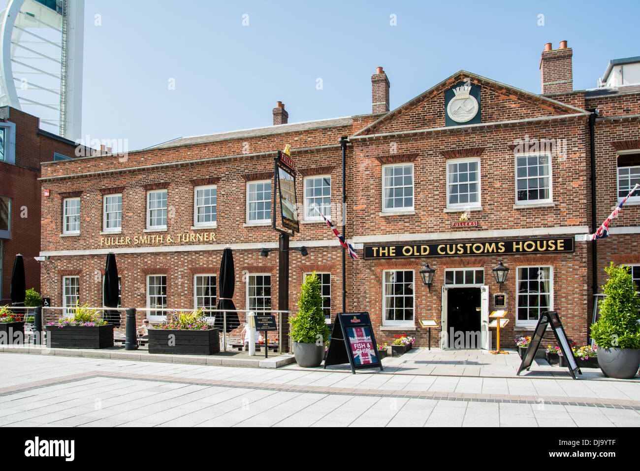The Old Customs Public House, Portsmouth Harbour, Hampshire Stock Photo
