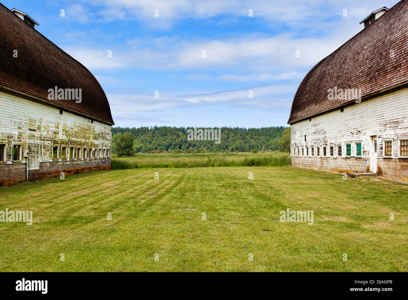 Old barns hi-res stock photography and images - Alamy