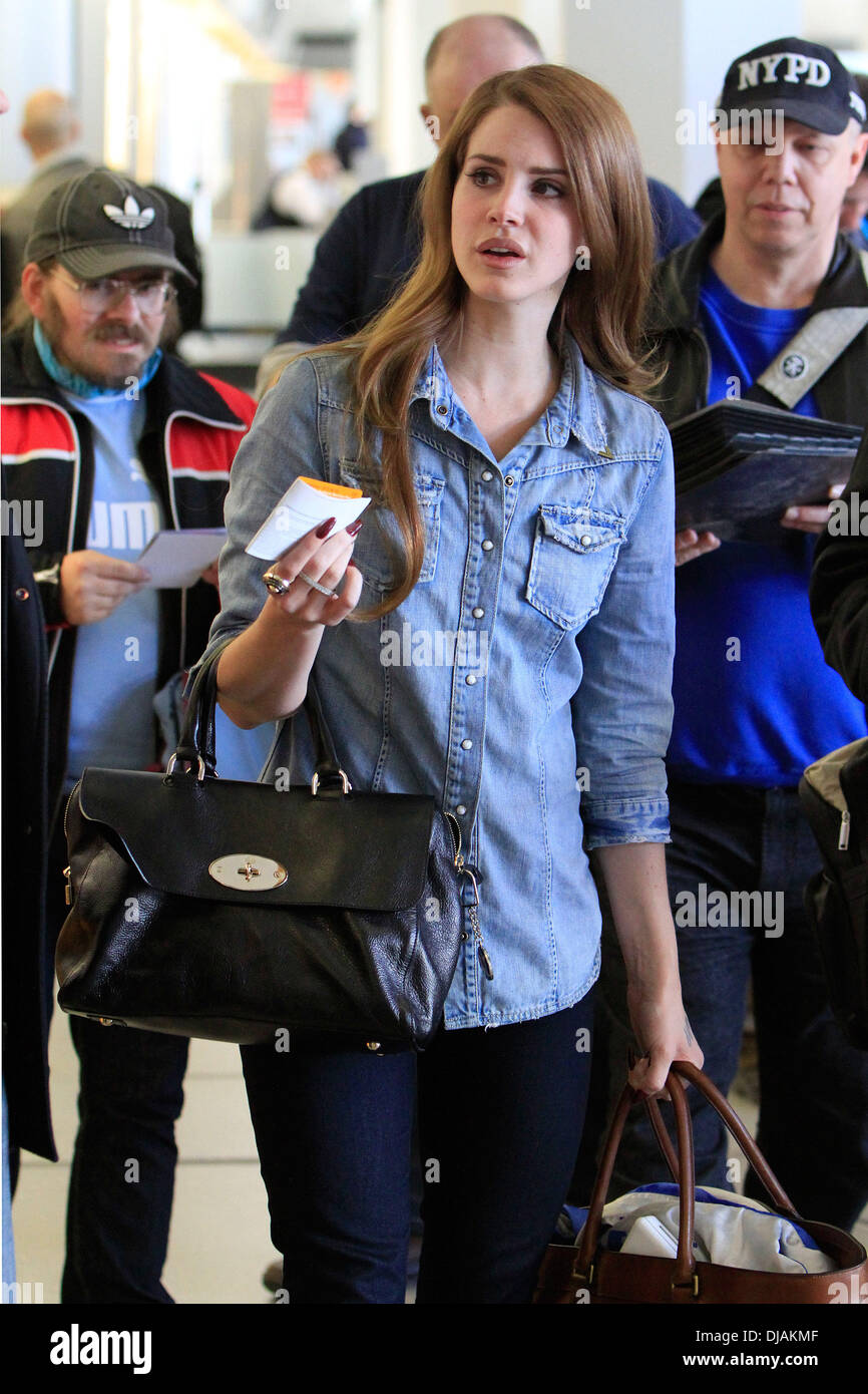 Lana del Rey at Tegel airport to catch a Lufthansa flight to London
