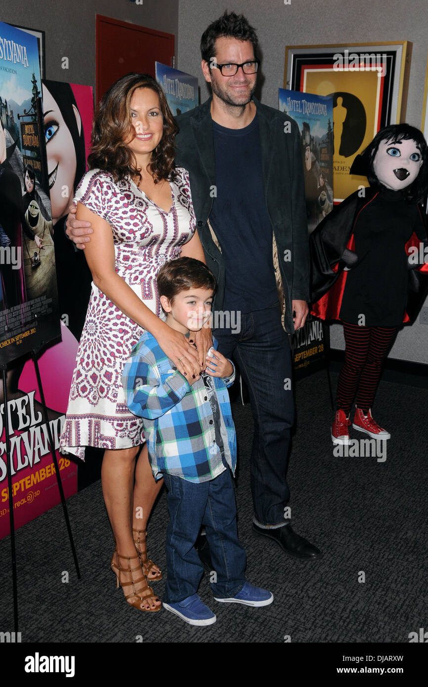 Mariska hargitay peter hermann son hires stock photography and images(04)
