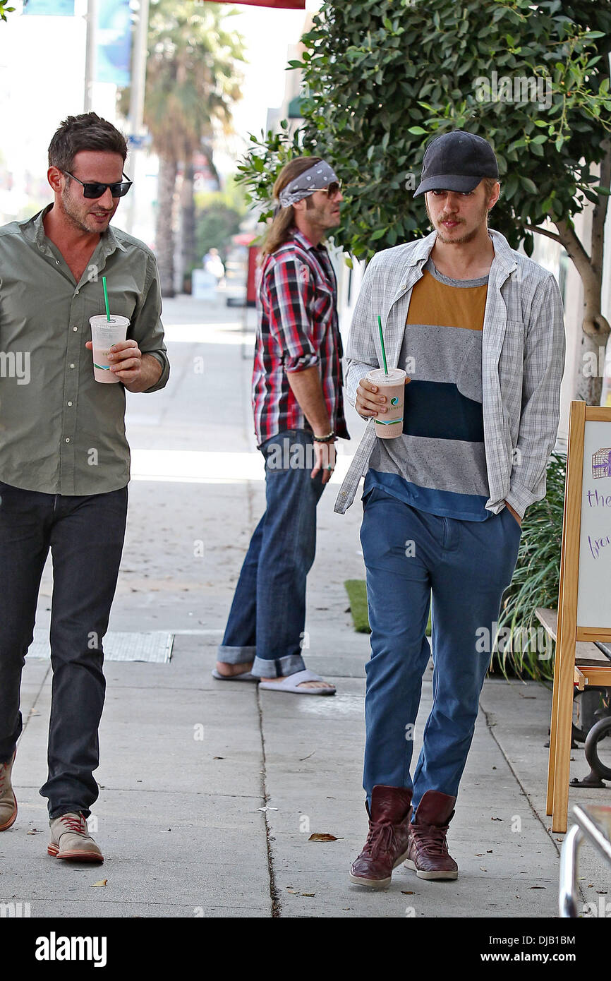 Hayden Christensen Arrives To Meet Up With Friends In West Hollywood Los Angeles California 27 09 12 Stock Photo Alamy