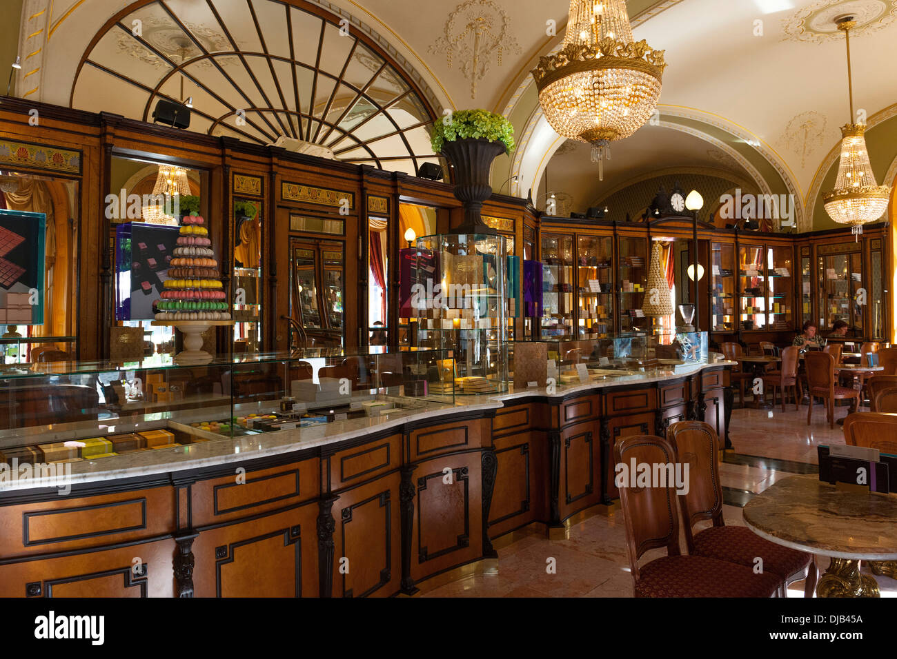 Caf Gerbeaud Budapest Hungary Stock Photo 62939670 Alamy Caf Gerbeaud Budapest Hungary Stock Photo 62939670 Alamy