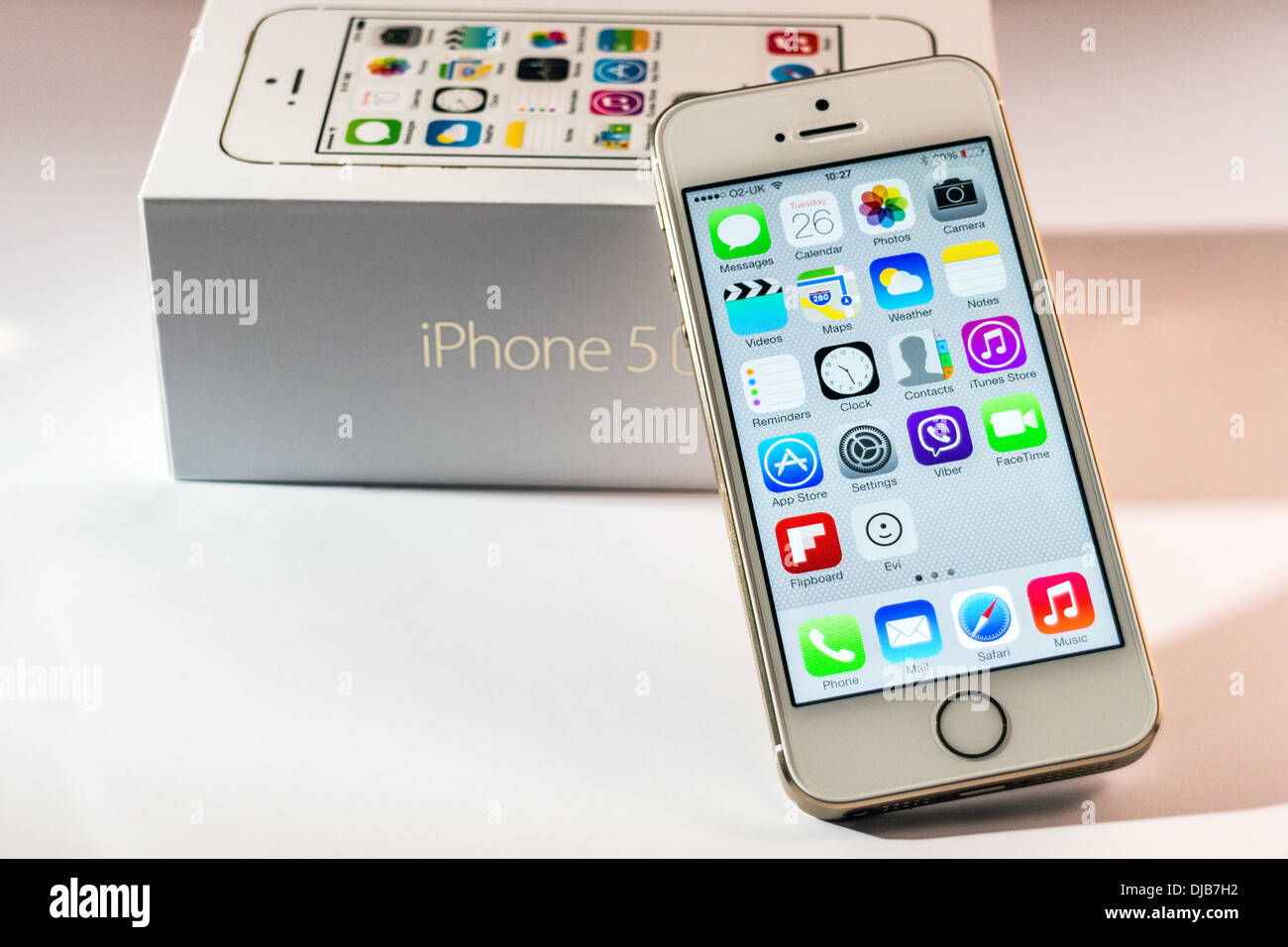 Iphone 5s Gold Front View Slanted On Box Stock Photo 62942350 Alamy