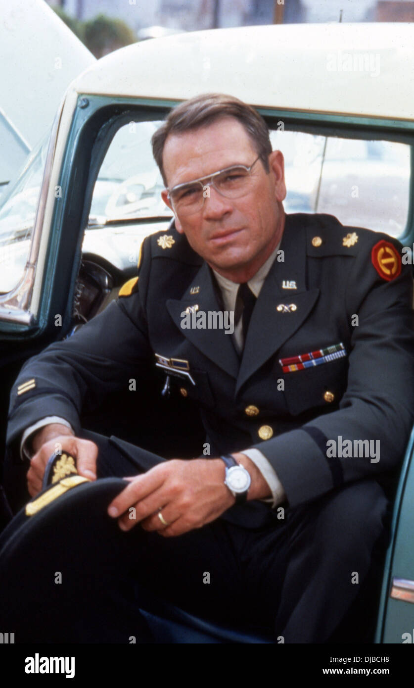 Blue sky 1993 tommy lee jones hi-res stock photography and images - Alamy
