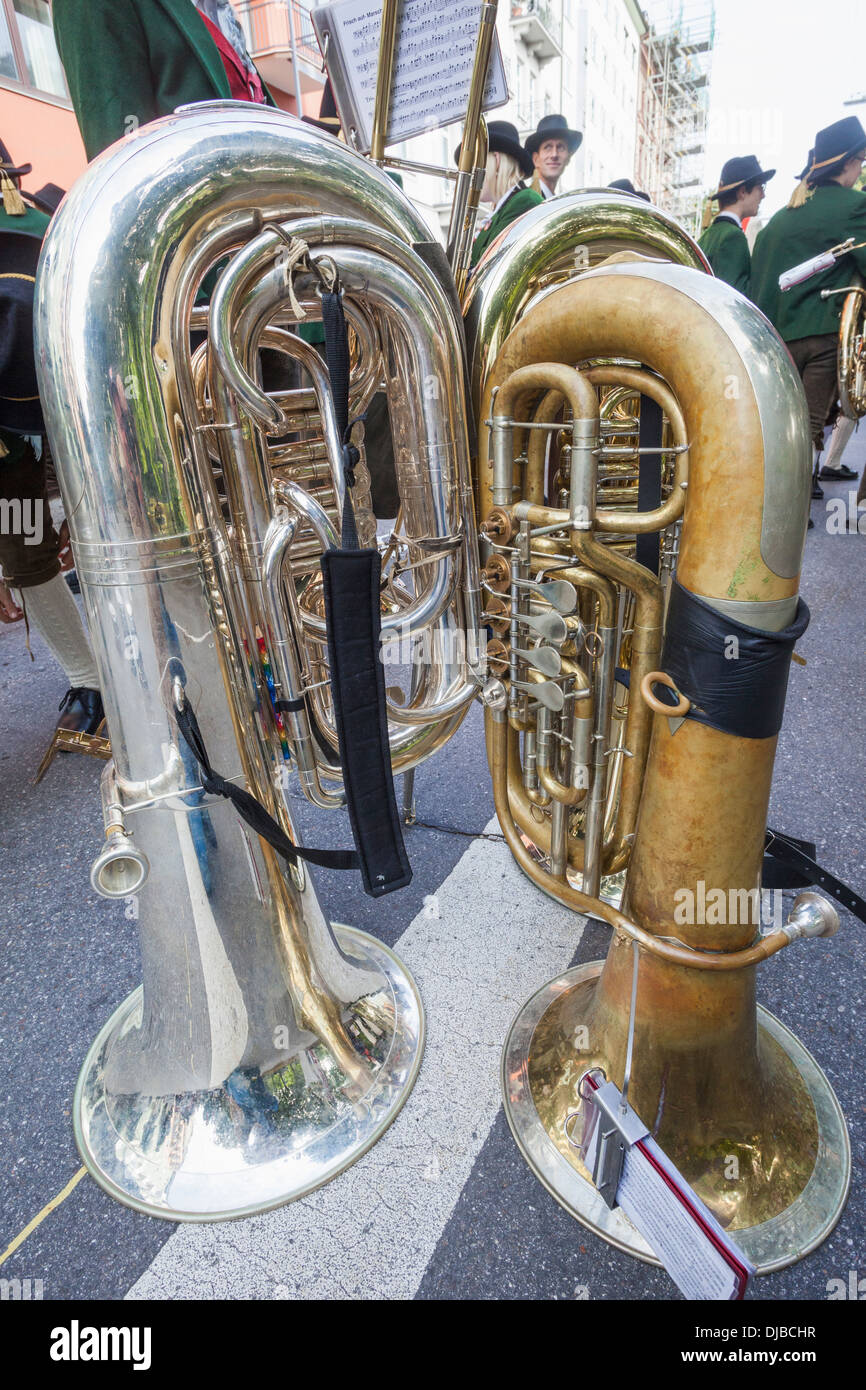 Brass musical instruments hires stock photography and images Alamy
