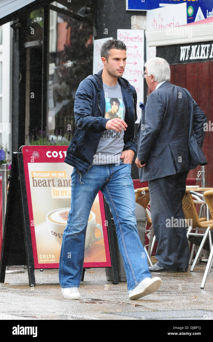 Manchester United footballer Robin van Persie out and about in his new town Manchester, England - 20.09.12 Stock Photo