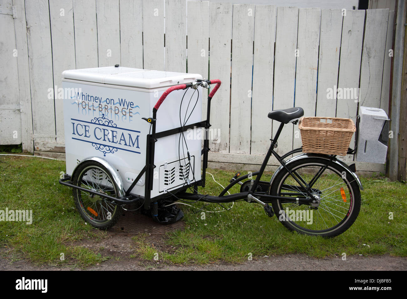 Ice Cream Bicycle High Resolution Stock Photography and Images - Alamy