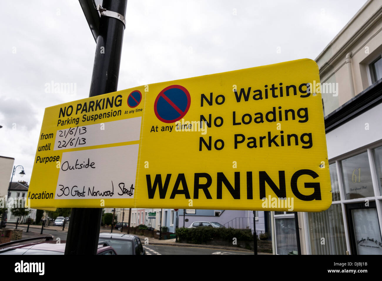 Restriction loading sign hires stock photography and images Alamy