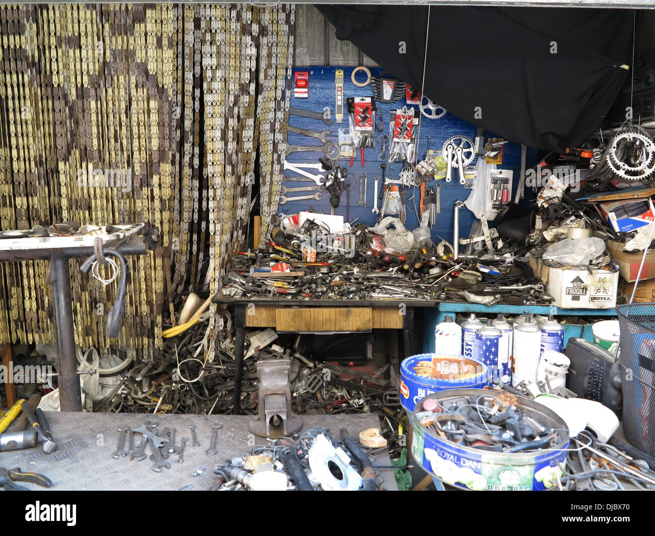 bike shop in Rome Stock Photo Alamy