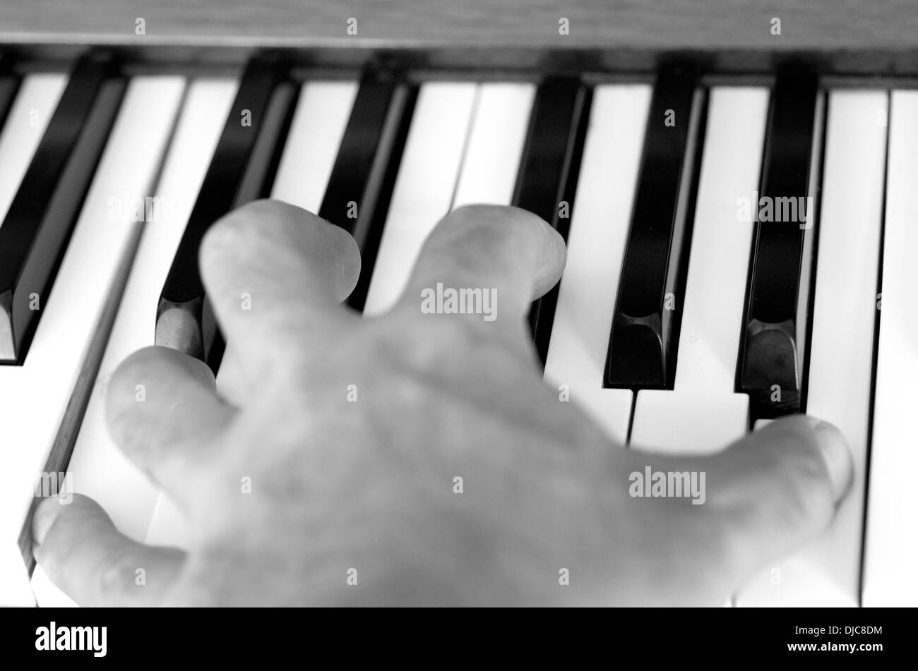 Piano Player High Resolution Stock Photography and Images Alamy