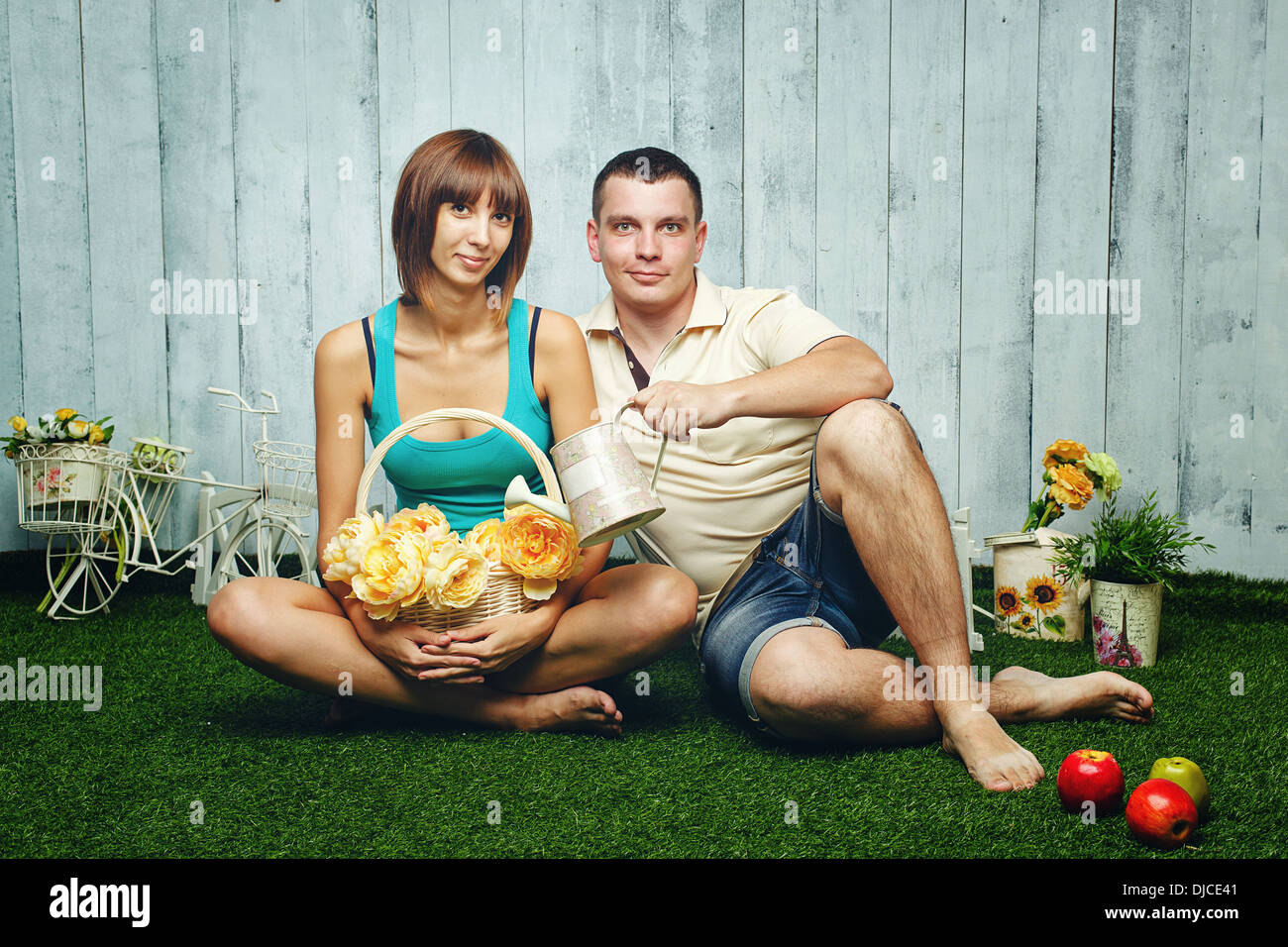 Happy married couple enjoys hi-res stock photography and images - Alamy