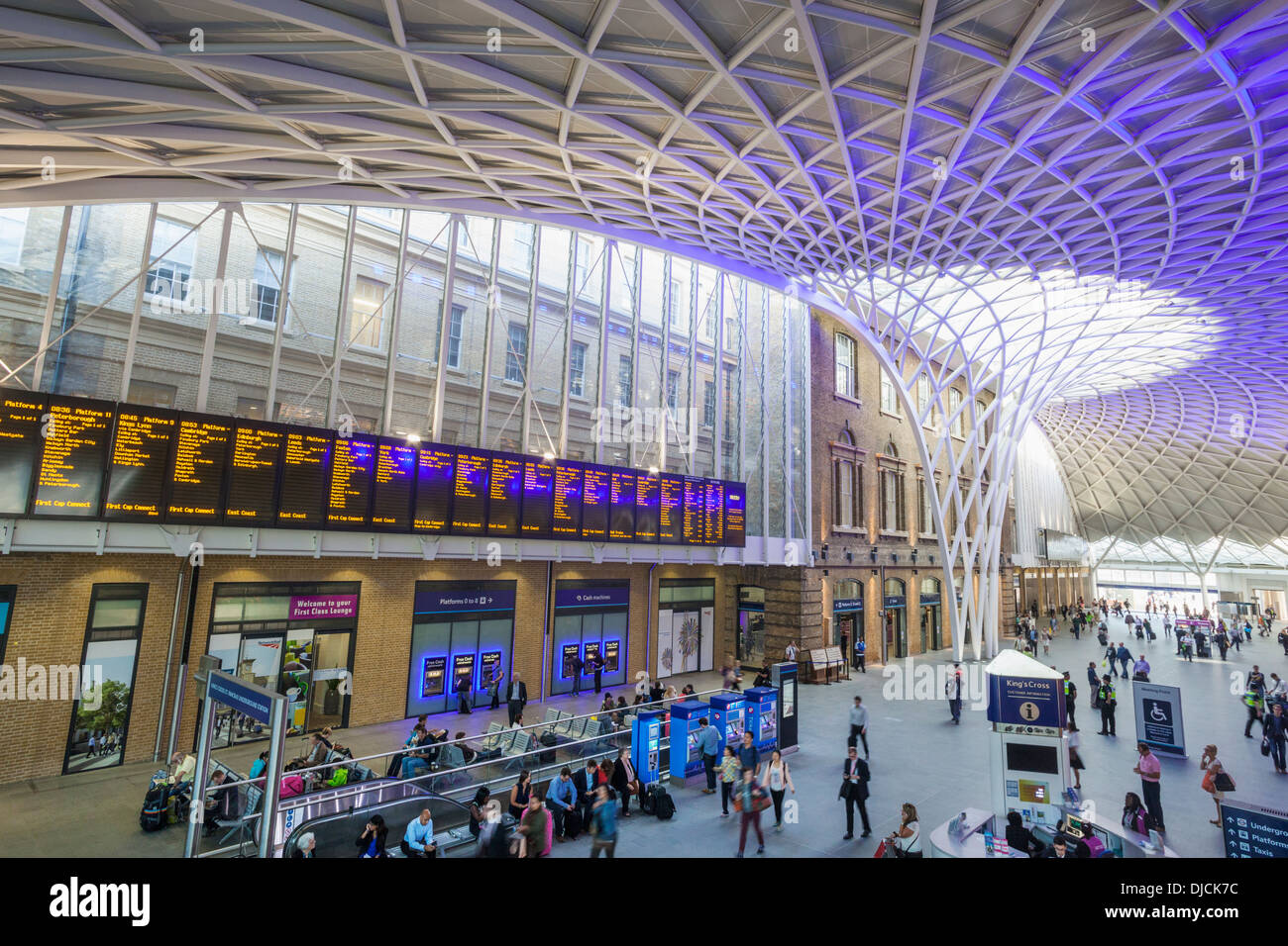England, London, Kings Cross, Kings Cross Station, Station Concourse ...