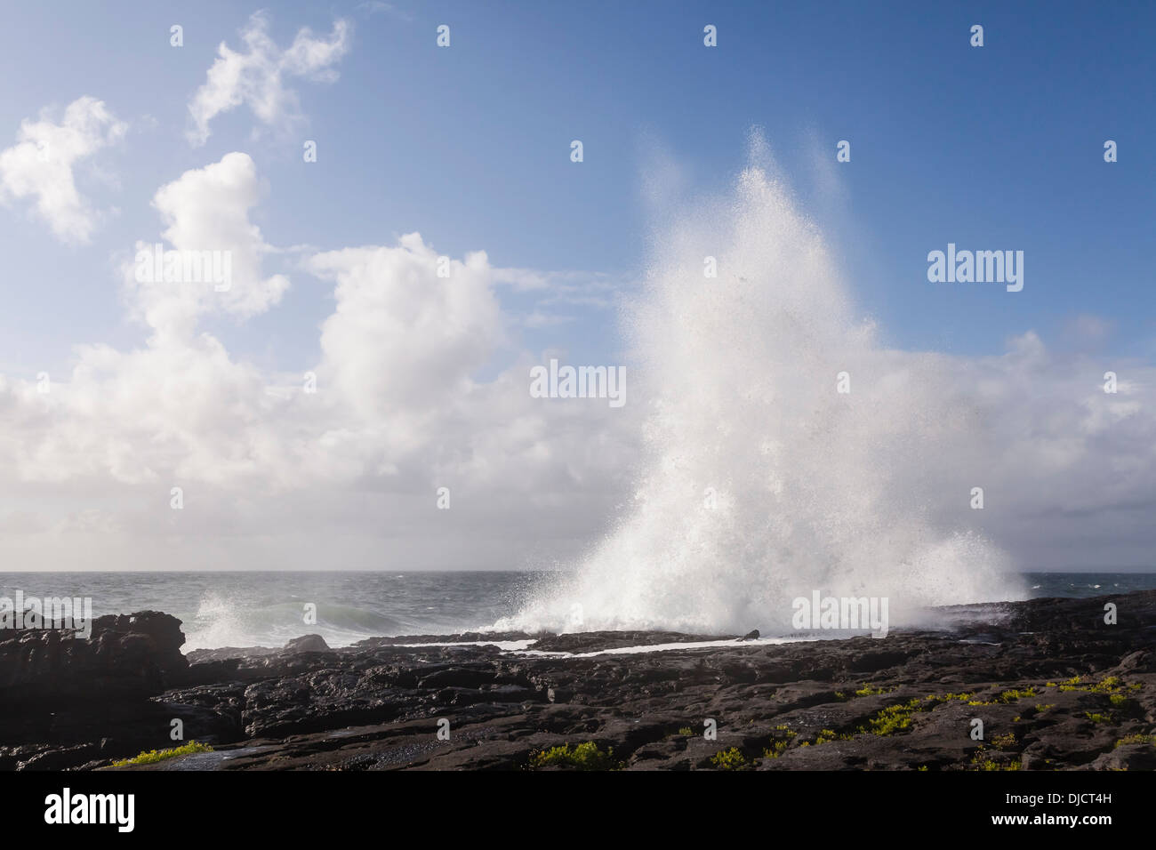 Irland, Atlantc surf at the Northern coast Stock Photo
