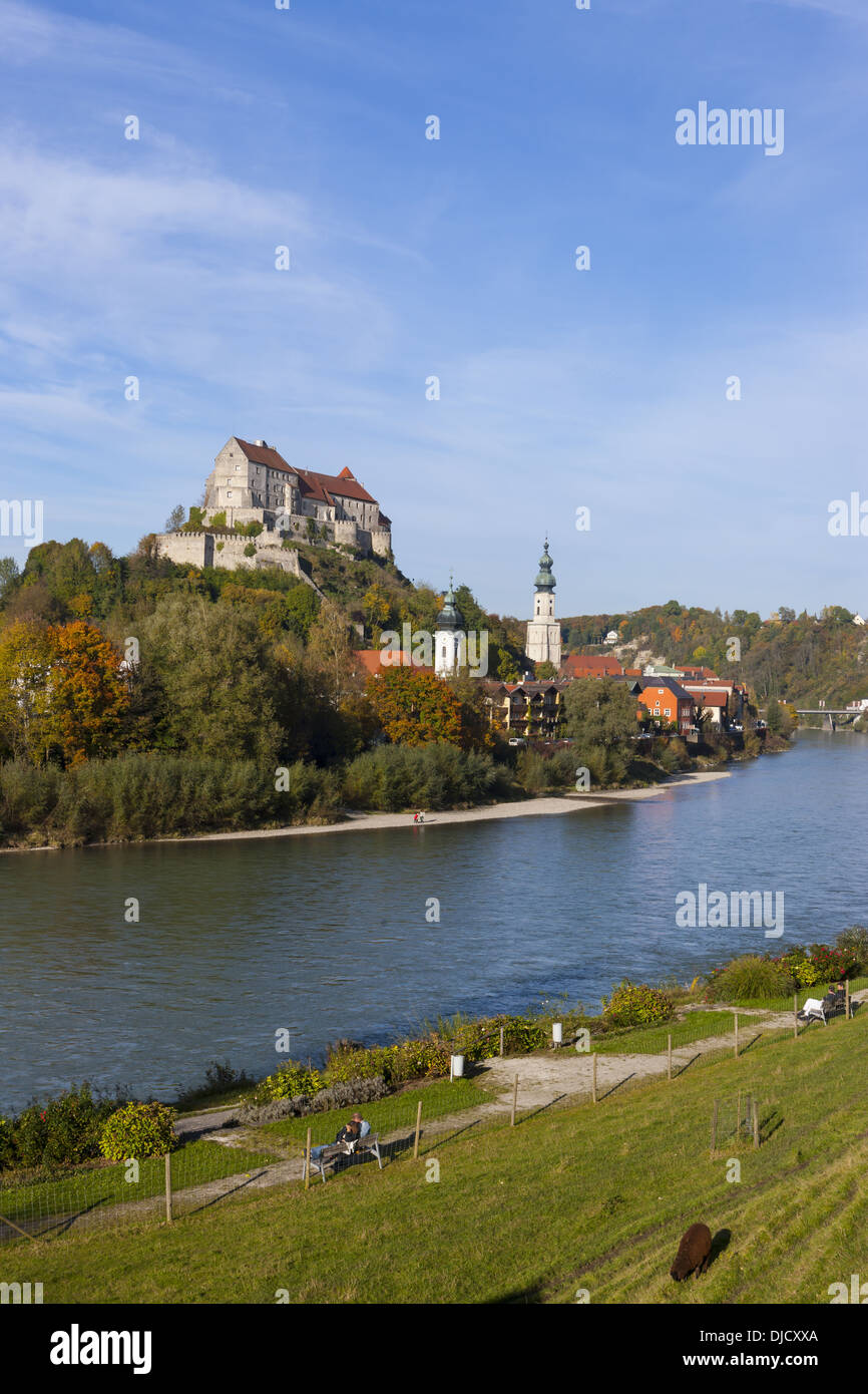 Germany, Bavaria, Burghausen, Castle complex with Salzach river Stock Photo