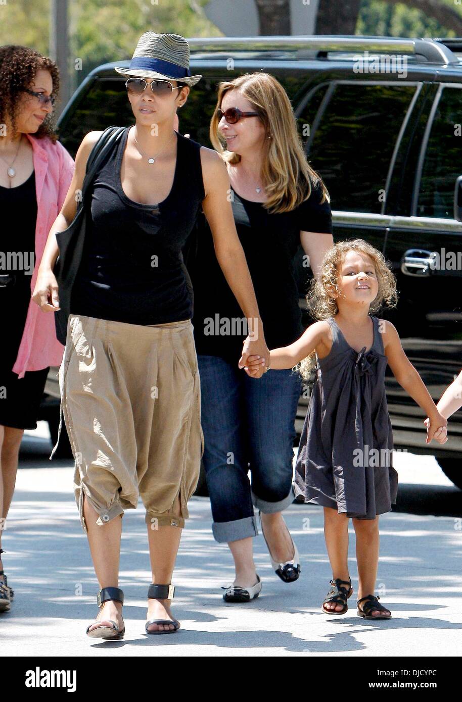 Halle Berry and Nahla Ariela Aubry Halle Berry arrives at The Music ...