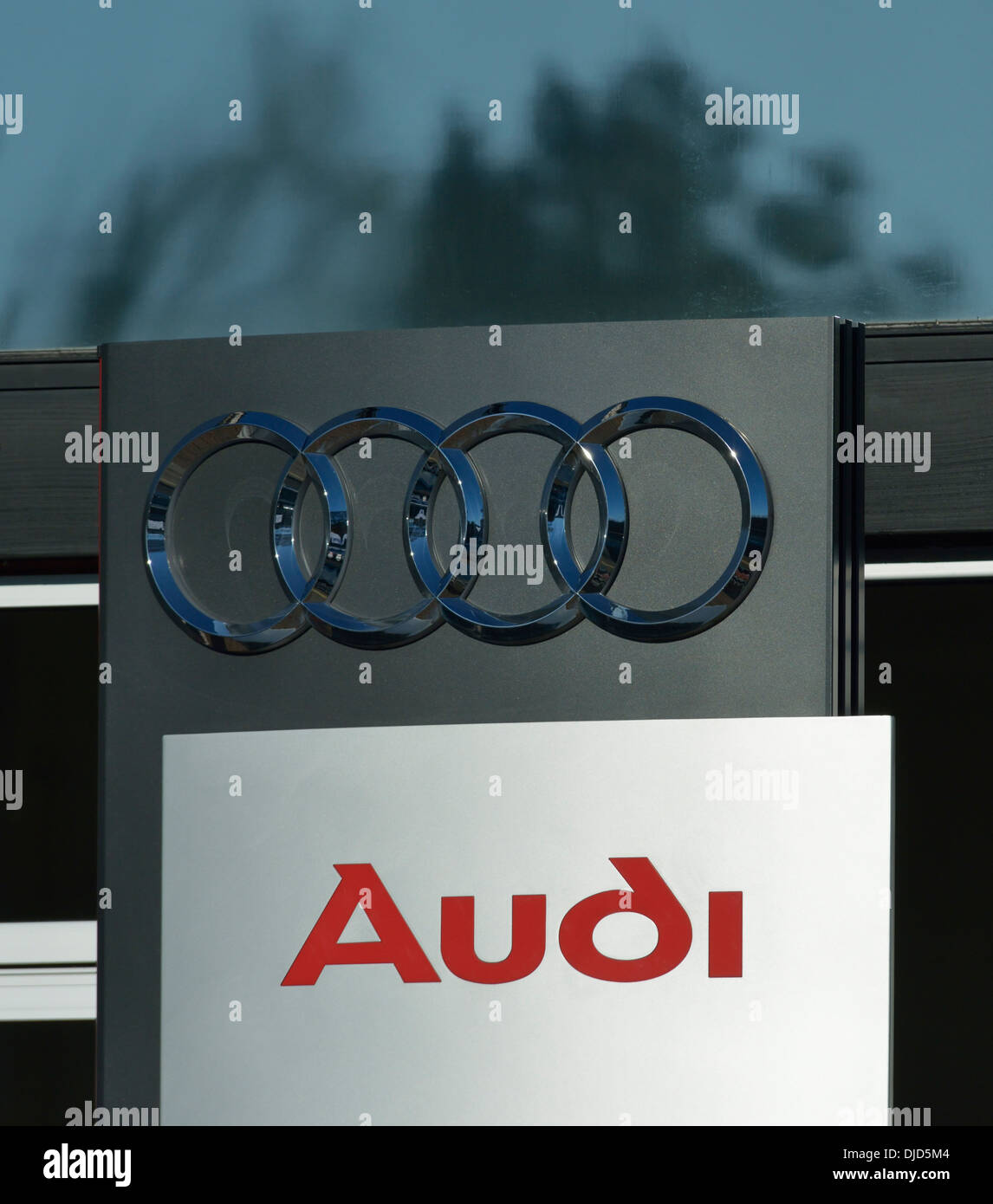 Audi cars logo hi-res stock photography and images - Alamy