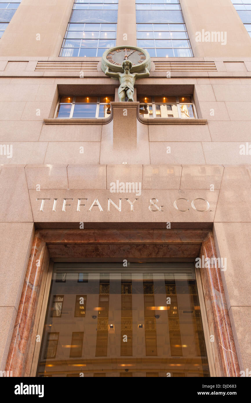 Tiffany & Co. jewellery store 5th Avenue, Manhattan, New York City, NY