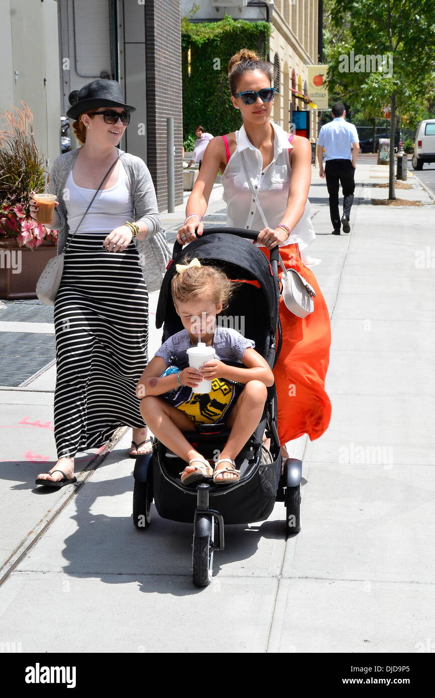 Jessica Alba leaving her hotel with her daughters Haven Garner Warren