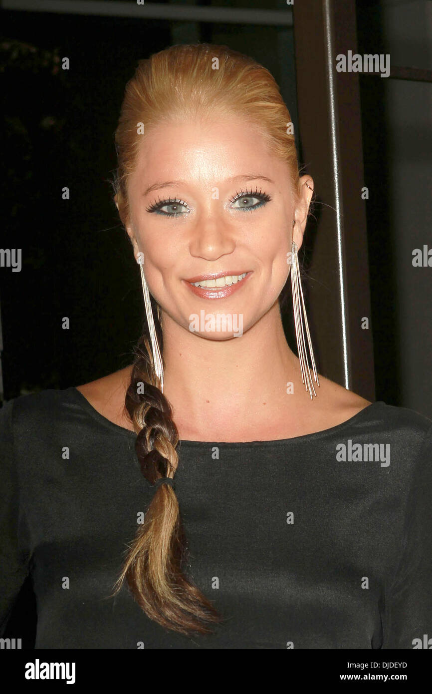 Kristen Renton Viva Glam Magazine September Issue launch party held at