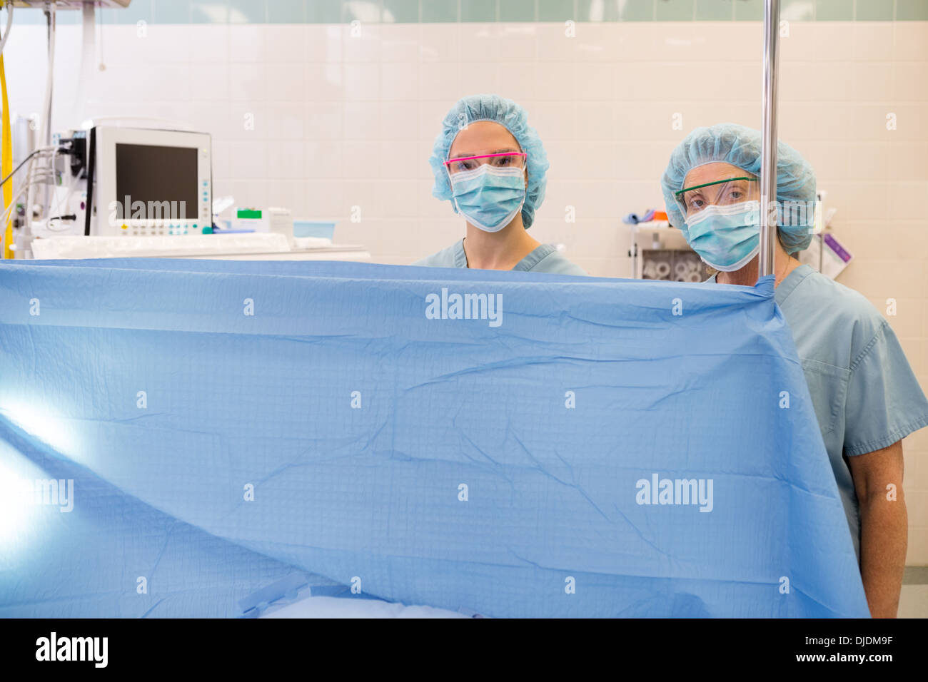 Anesthesiologist at Work Stock Photo Alamy