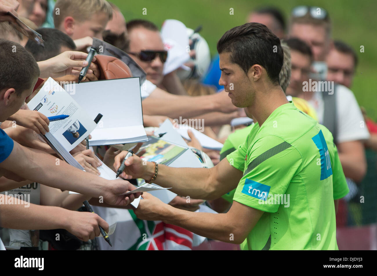 Cristiano Ronaldo The Portuguese national team sign autographs for fans ...