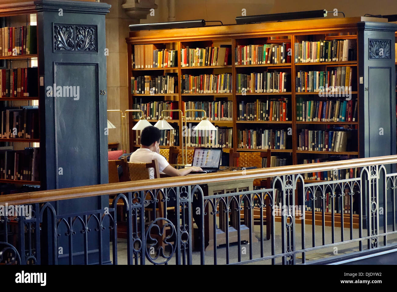 interior of Vassar College library Stock Photo Alamy