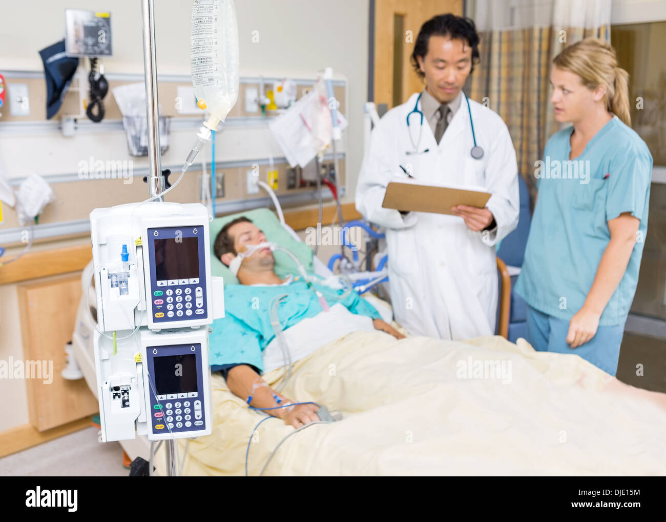 Dailysys Docter Dialysis Machine With Patient And Doctor Stock Photo - Alamy