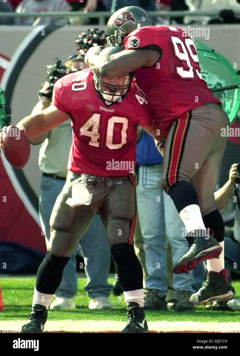 Unsigned Tampa Bay Buccaneers Mike Alstott Fanatics Authentic Touchdown  Photograph