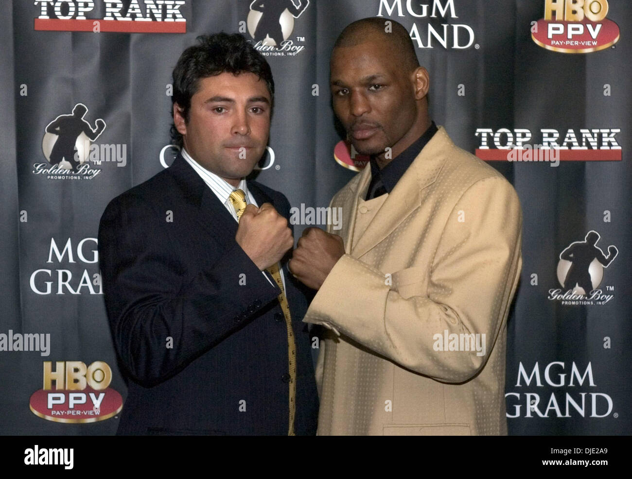 Mar 02, 2004; Los Angeles, CA, USA; Boxers OSCAR DE LA HOYA and 