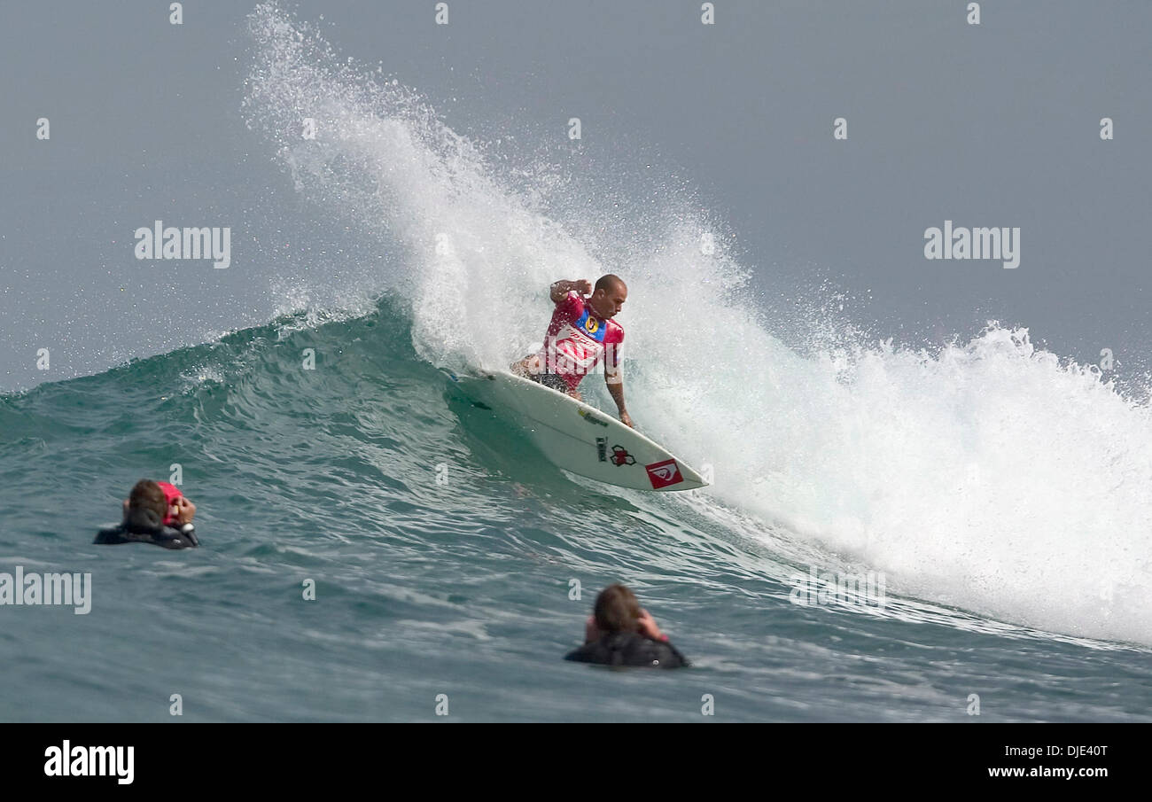 Kelly slater bells beach hires stock photography and images Alamy
